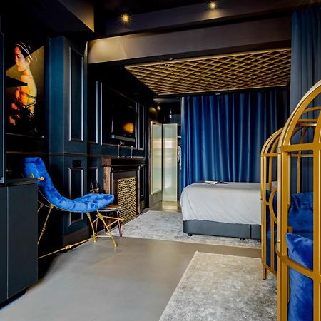Suite Shibari By Justine Apartments Sobria Elegante Y Pecaminosa Apartamento Turistico En Madrid Rio エクステリア 写真