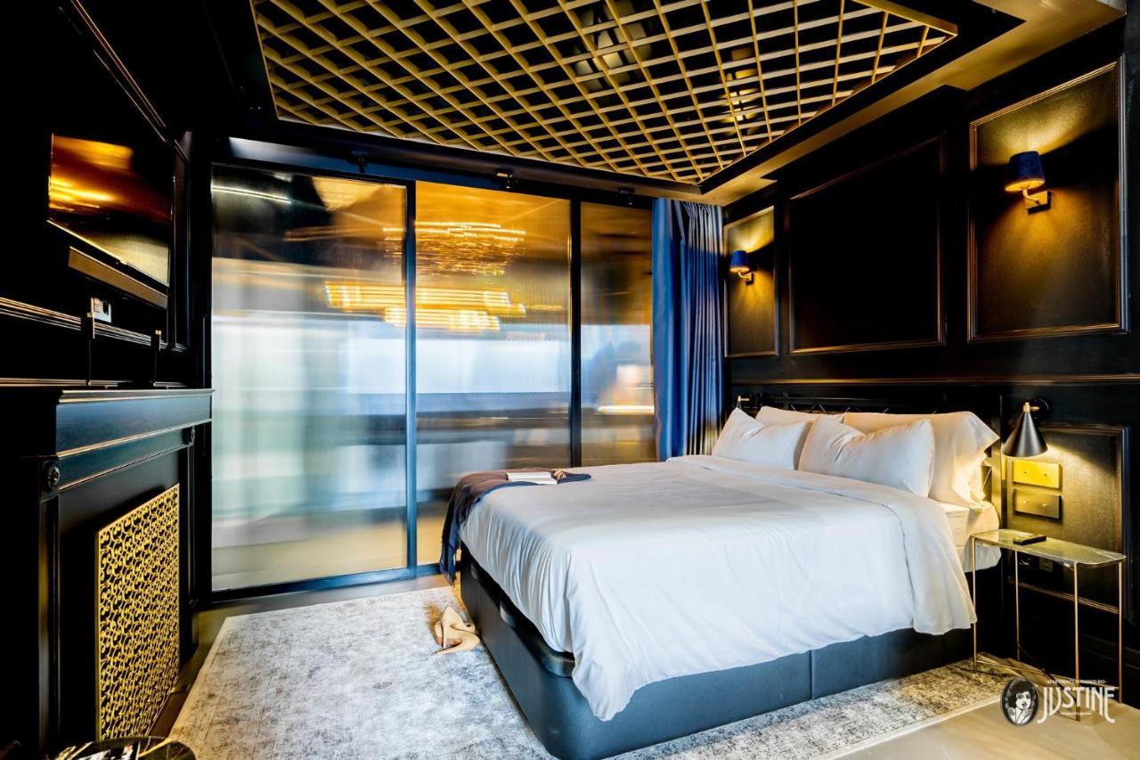 Suite Shibari By Justine Apartments Sobria Elegante Y Pecaminosa Apartamento Turistico En Madrid Rio エクステリア 写真