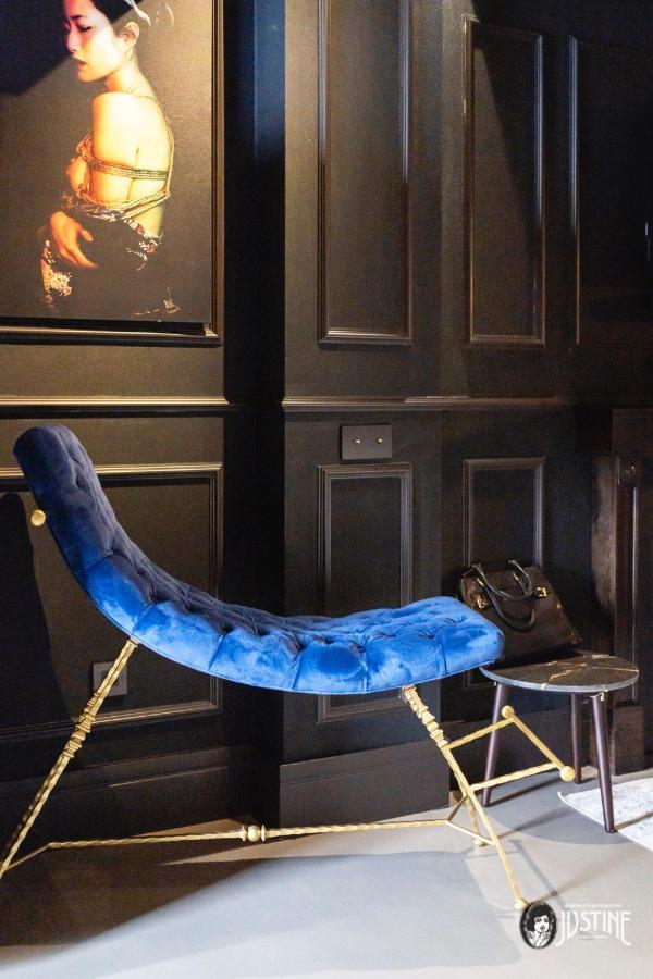 Suite Shibari By Justine Apartments Sobria Elegante Y Pecaminosa Apartamento Turistico En Madrid Rio エクステリア 写真