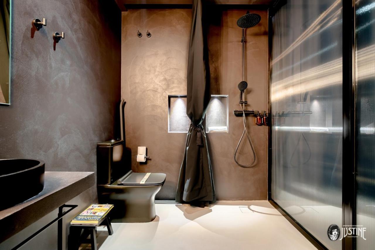 Suite Shibari By Justine Apartments Sobria Elegante Y Pecaminosa Apartamento Turistico En Madrid Rio エクステリア 写真